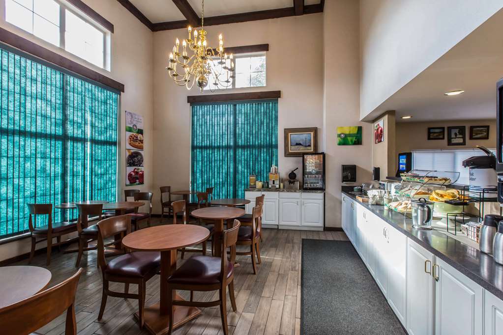 Quality Inn & Suites Silverthorne Copper Mountain - photo 33