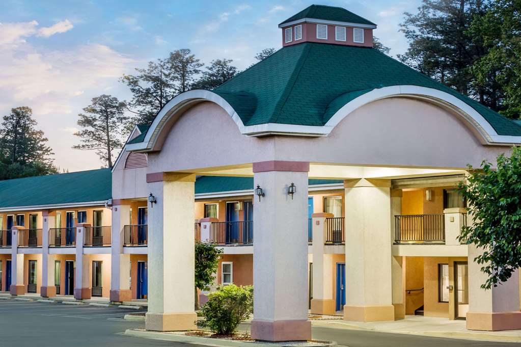 Knights Inn Ruther Glen - photo 2