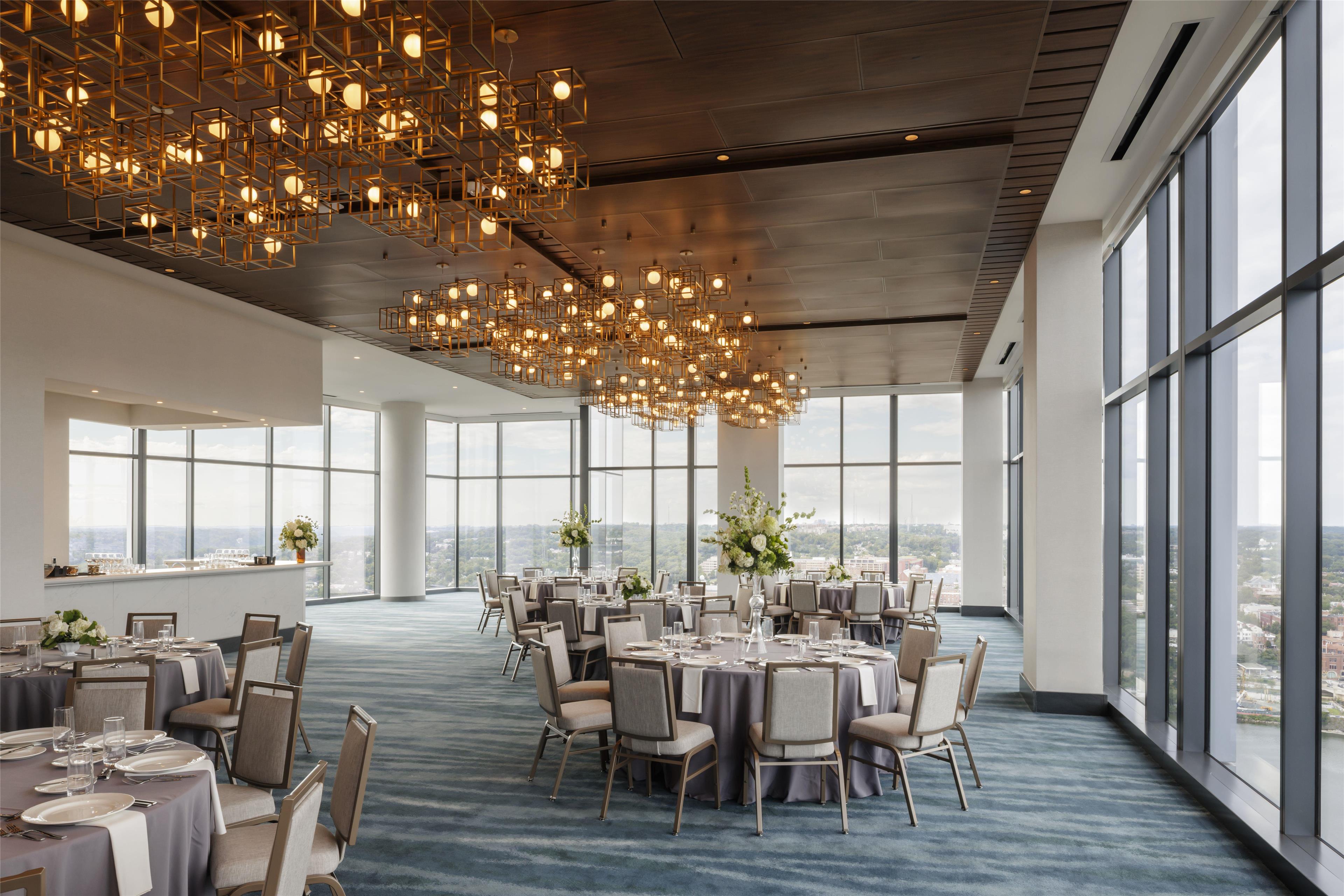 Hilton Arlington Rosslyn The Key - photo 27