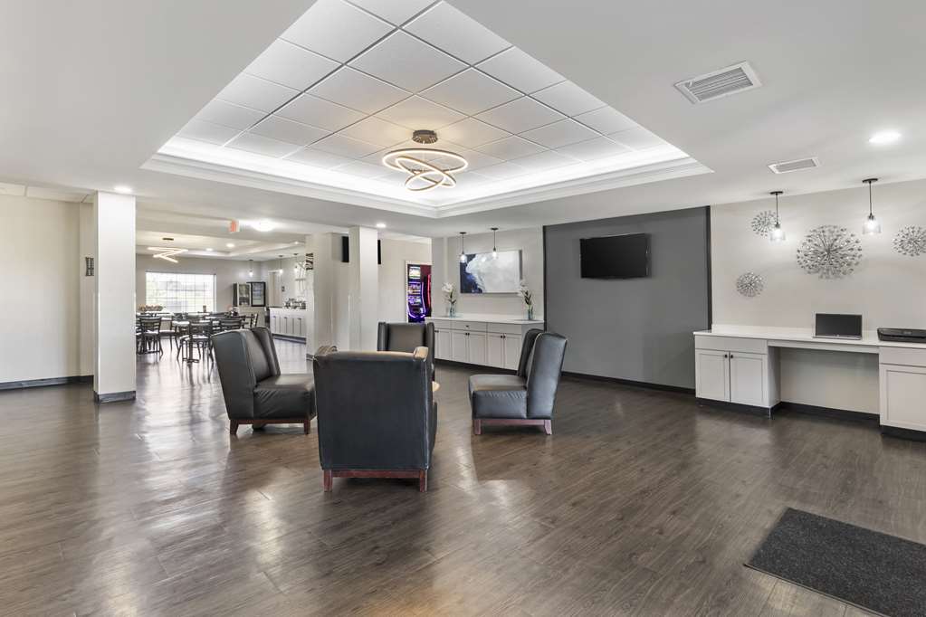 Best Western Plus MidAmerica Hotel - photo 37