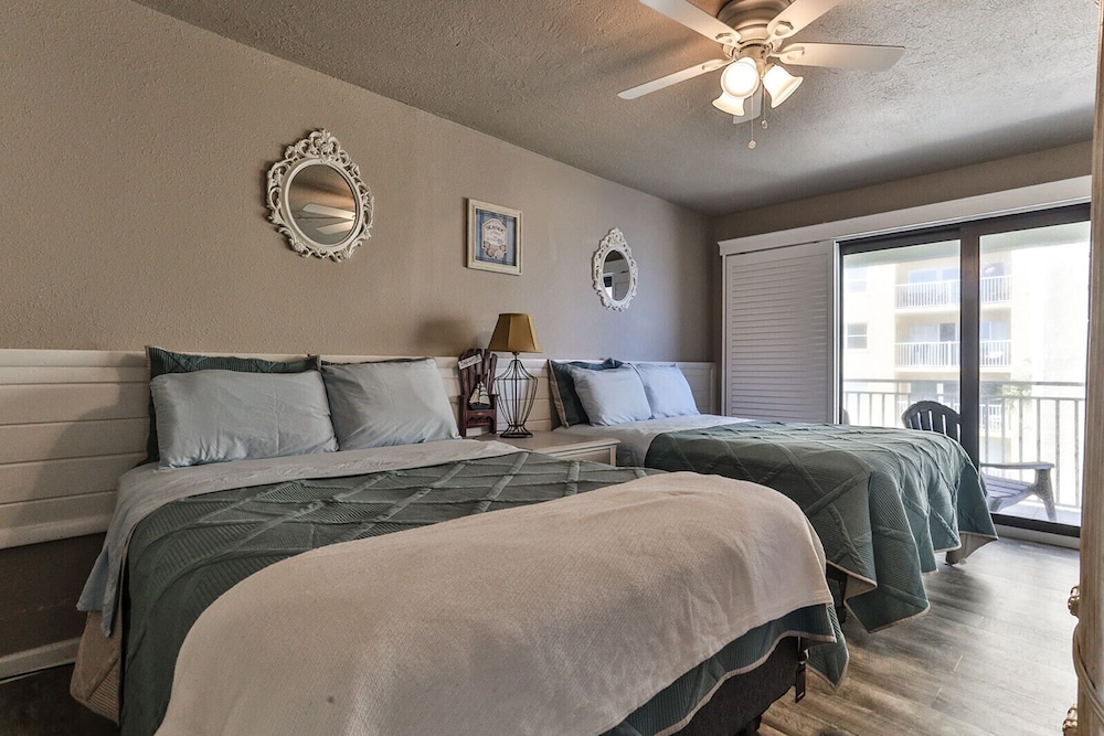 Coastal Waters Inn - photo 37