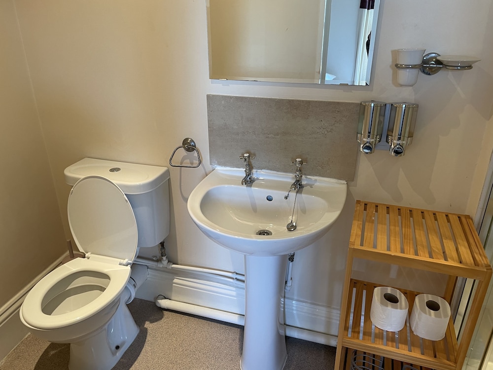 Diamonds Lodge Ltd — 4-Star Luxury Hotel in York, United Kingdom