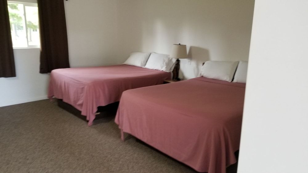 Tri Terrace Motel — hotel in West Branch