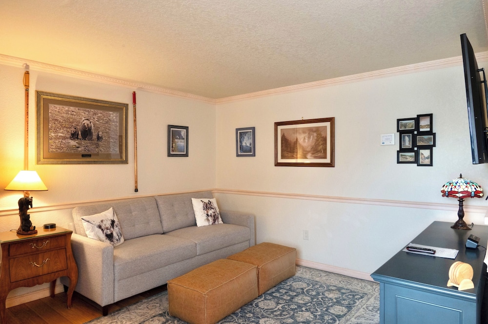 Yellowstone Gateway Inn - photo 80