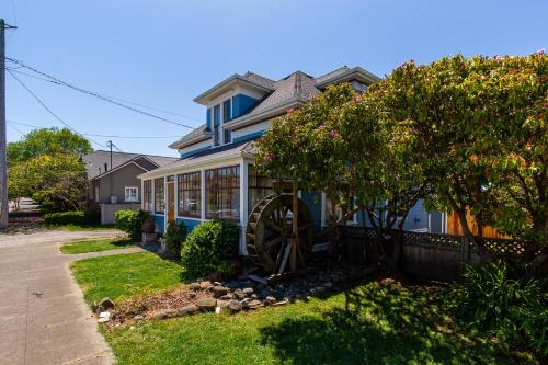 Water Wheel Victorian in Eureka, United States