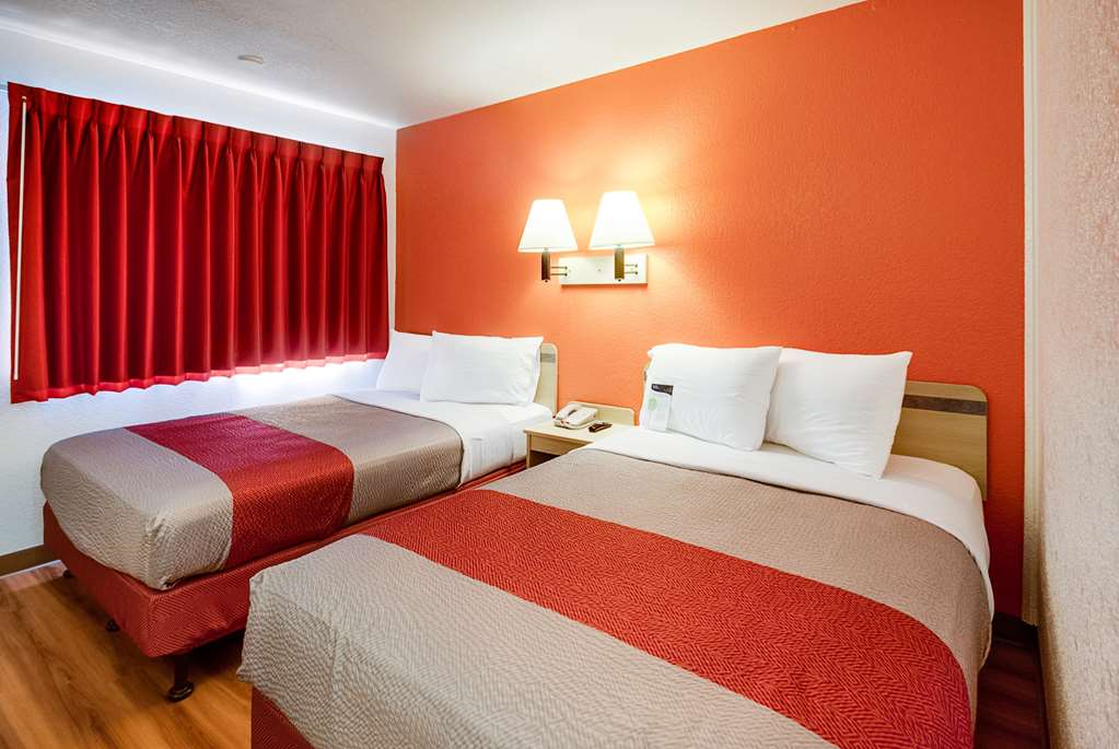 Motel 6 Lenexa KS Kansas City Southwest - photo 6