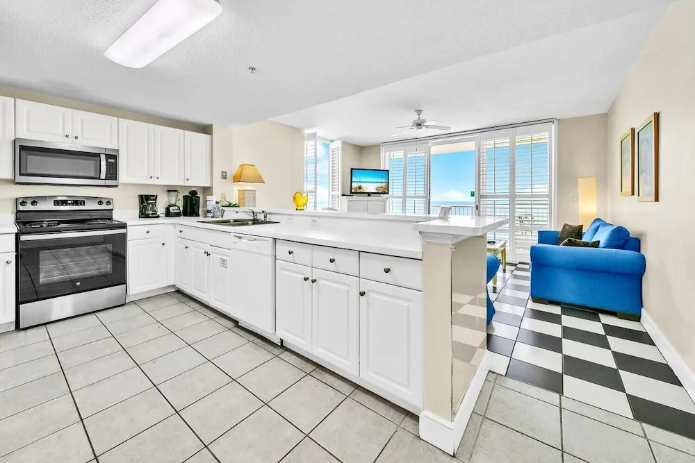 Majestic Beach Towers 1 1615 - photo 19