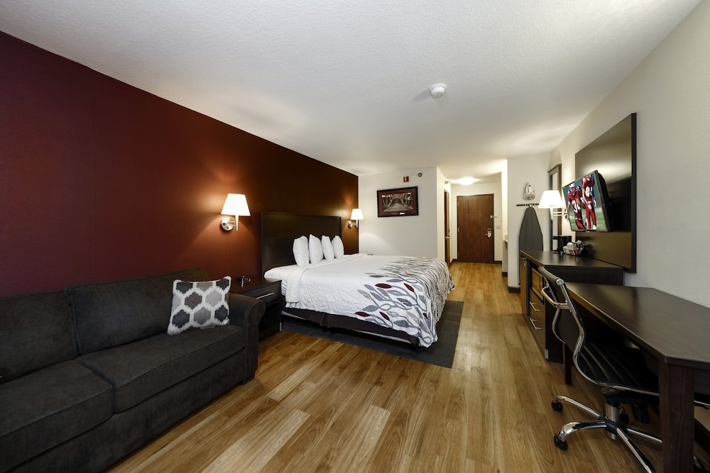 Red Roof Inn Osage Beach Lake of the Ozarks - photo 5
