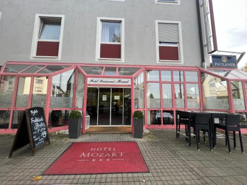 Hotel Mozart — hotel in Traunreut