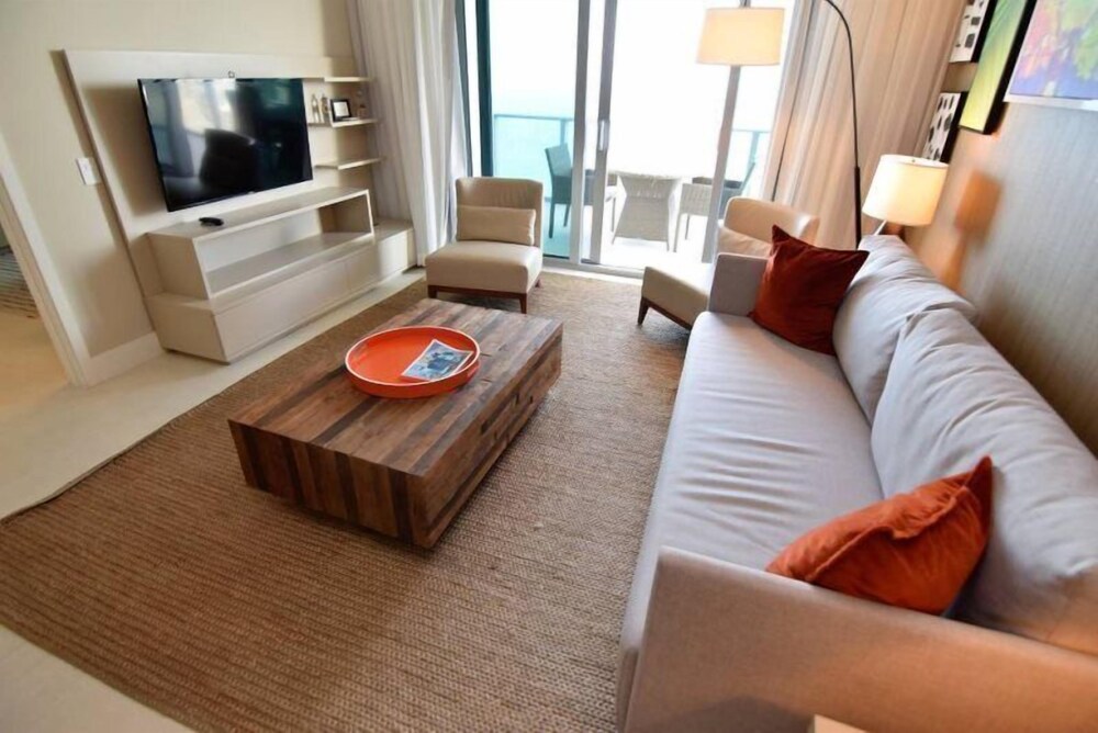 Best Ocean & Bay Views 2 Bed 2 Bath @ Hyde Resort - photo 22