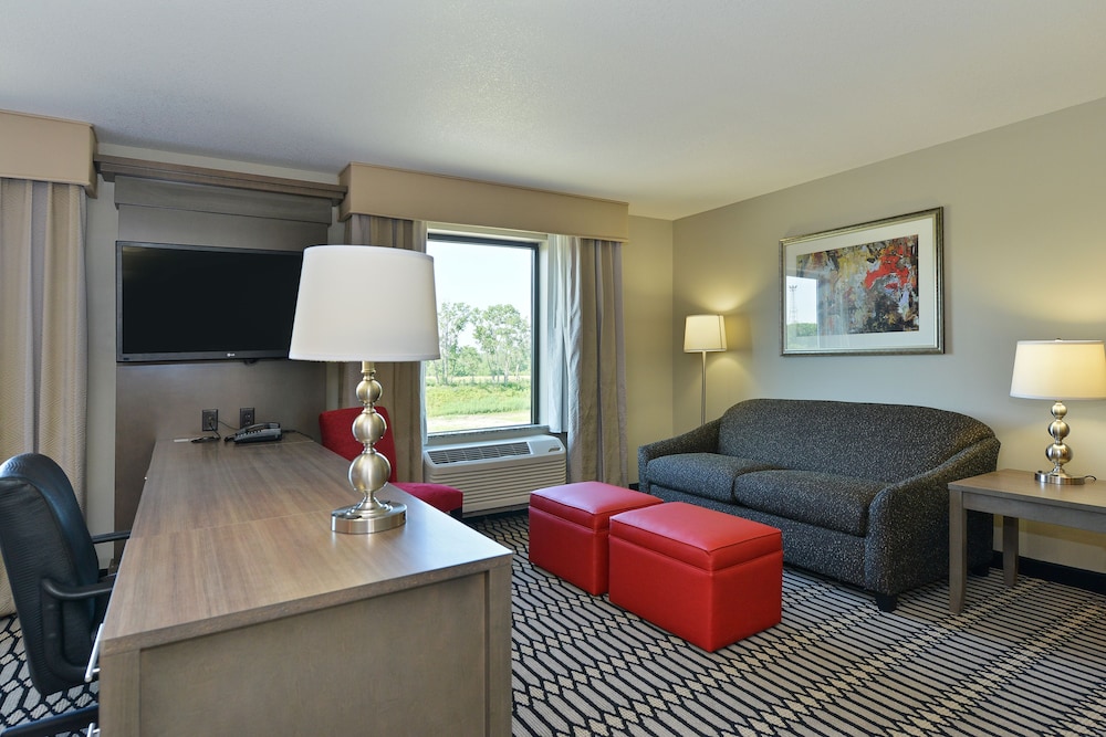 Hampton Inn Middletown - photo 30