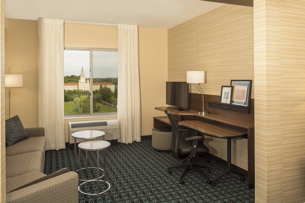 Fairfield Inn & Suites by Marriott Pittsburgh North McCandless Crossing - photo 14