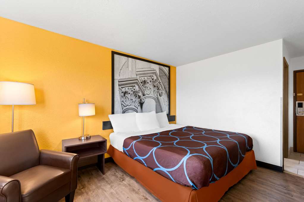 Super 8 by Wyndham Elizabethtown - photo 19