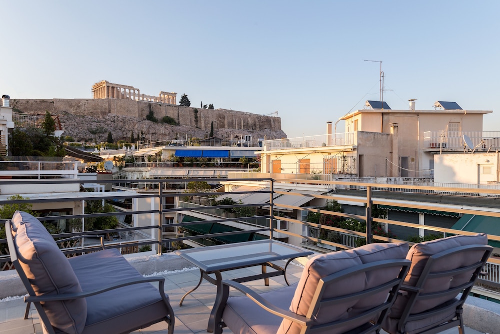 Acropolis Stylish Suite — 4-Star Luxury Hotel in Athens, Greece