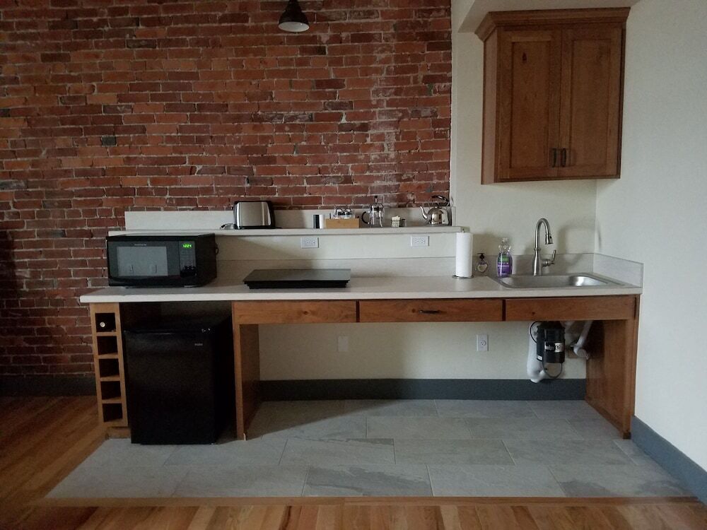 Amity Flats - photo 18