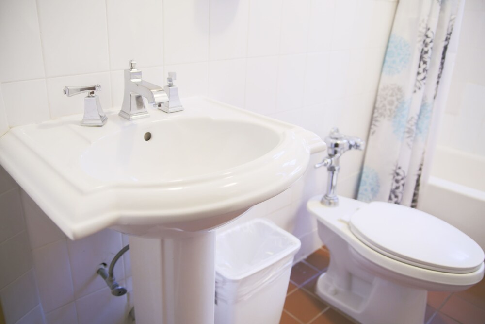 Royal Park Hotel and Hostel - photo 48