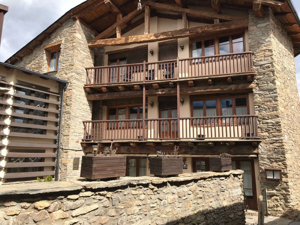 Hotel Cal Teixido — Lleida