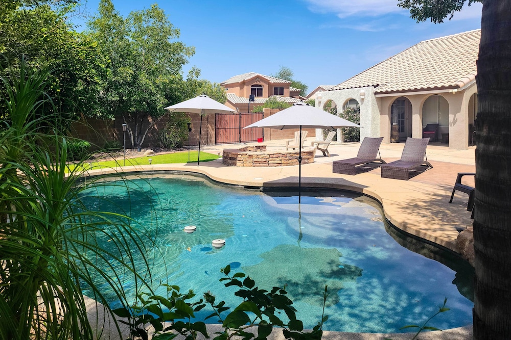 Beautiful Backyard: Comfortable Phoenix Getaway - carbon neutral hotel in Phoenix