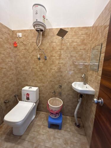 Hotel Kanak — Unknown City — photo 3