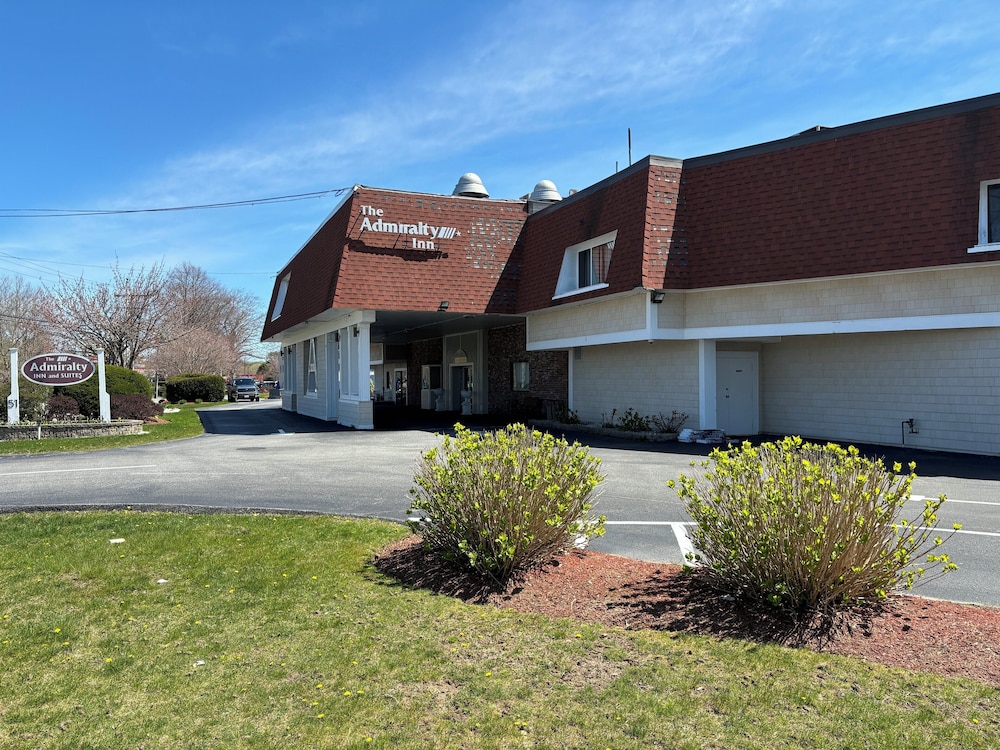 Admiralty Inn & Suites a Red Collection Hotel — hotel in East Falmouth