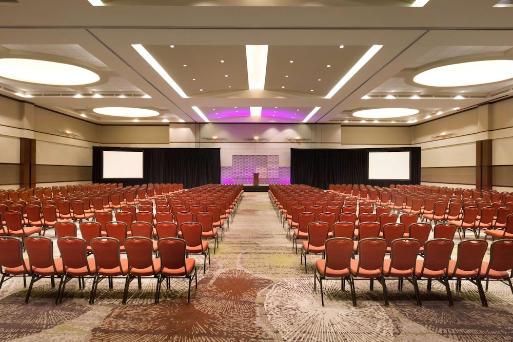 Embassy Suites by Hilton Charleston Airport Convention Ctr - photo 42