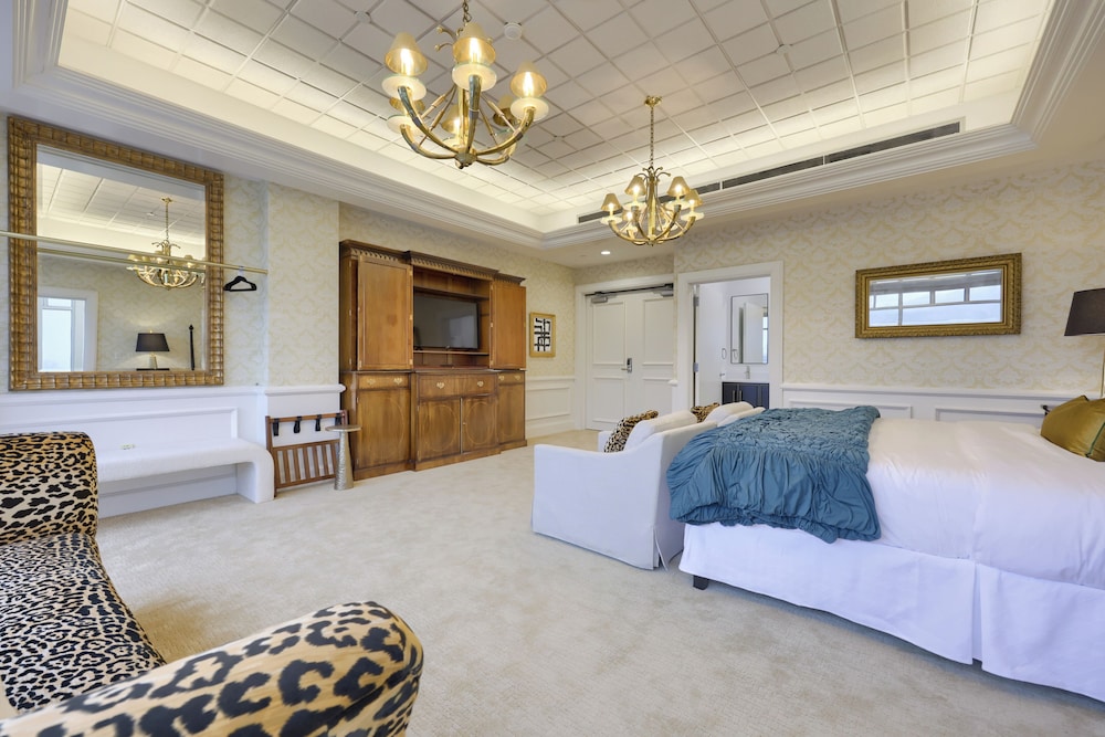 The Executive Suites and Venue - photo 14