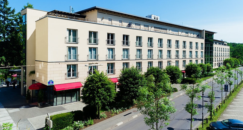 Victor's Residenz Hotel Saarbrücken — 4-Star Luxury Hotel in Saarbruecken, Germany