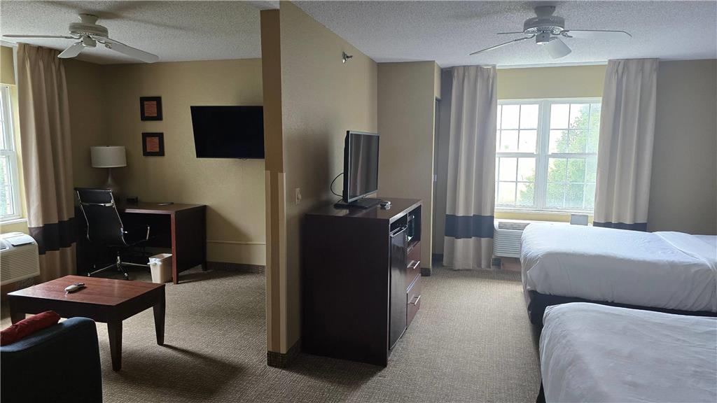 Comfort Inn & Suites Grafton Cedarburg - photo 25