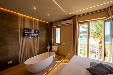 Lampada di Aladino in Follonica, Italy