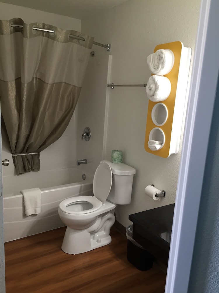 Motel6 Prairie Du Chien WI - photo 33
