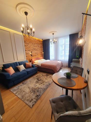 Designer apartment in the residential complex Yaroslavivsky City in the center of Kiev — 4-Star Luxury Hotel in Kyiv, Ukraine