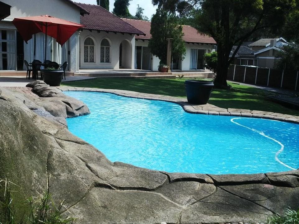 Shaka Guest House — 4-Star Luxury Hotel in Johannesburg, South Africa