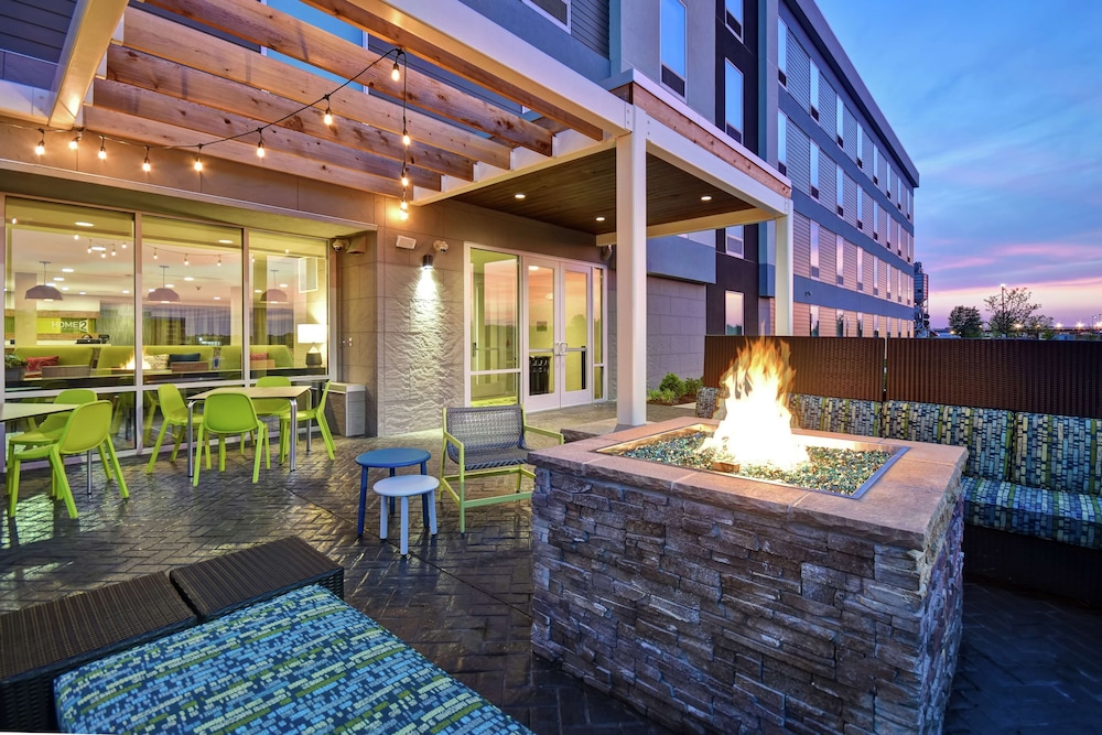 Home2 Suites by Hilton Terre Haute - photo 41