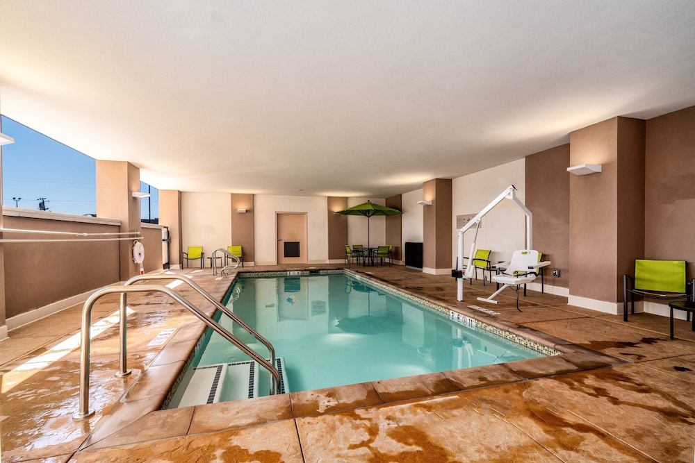 SpringHill Suites by Marriott Oakland Airport - photo 3