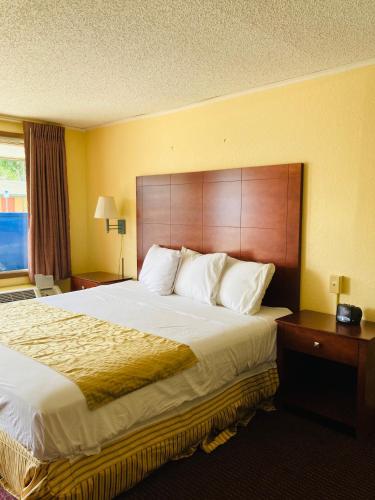 River Side Inn - photo 13