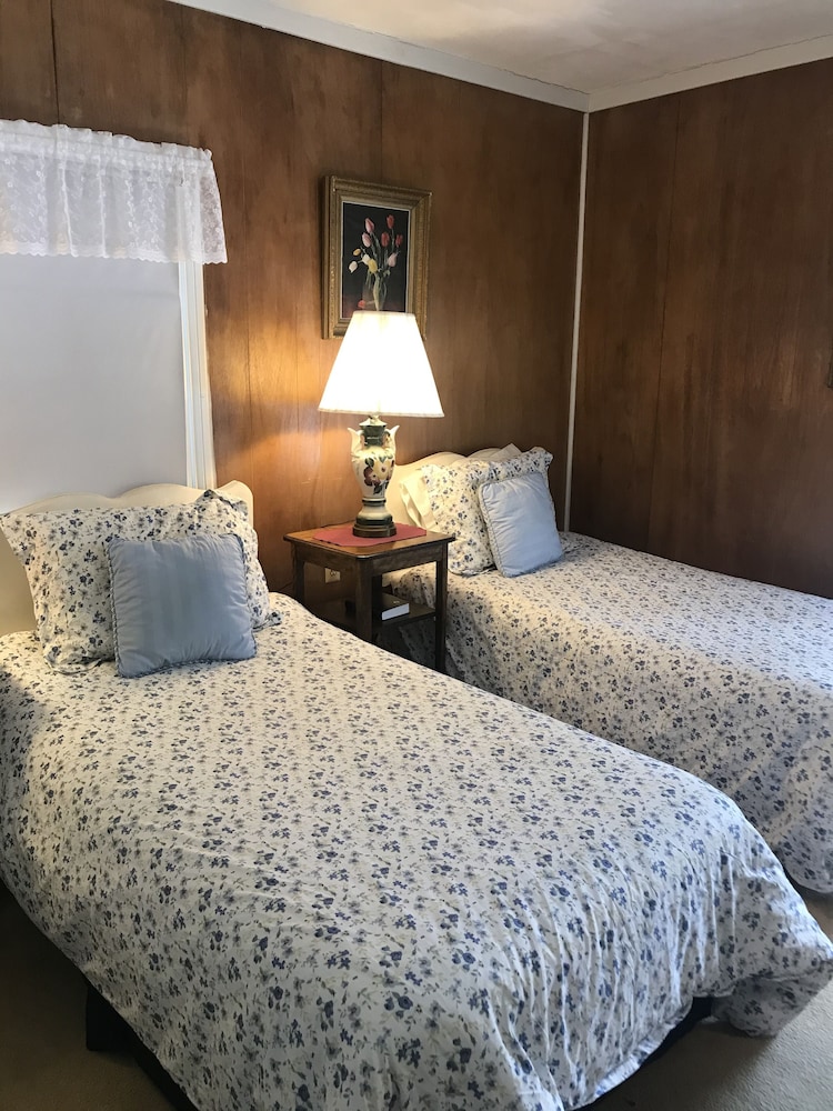 The Inn at Starlight Lake - photo 12