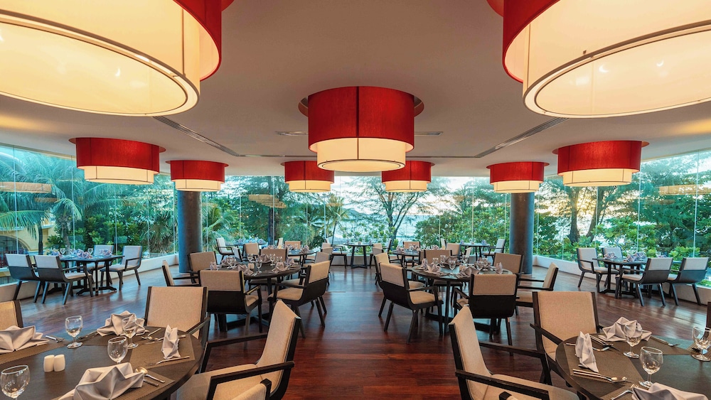 מזון ומשקאות