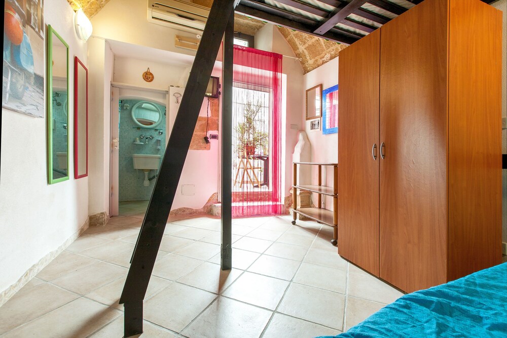 Mono Veronica — Gallipoli — photo 3