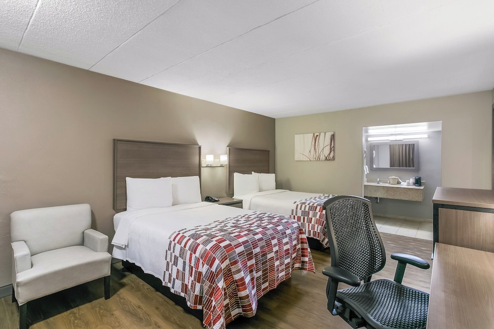 Red Roof Inn Baltimore - photo 19