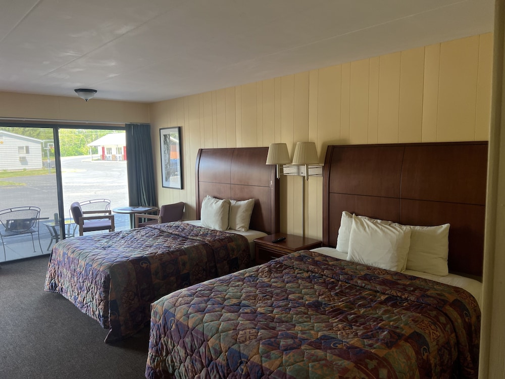 All Star Inn & Suites - photo 163