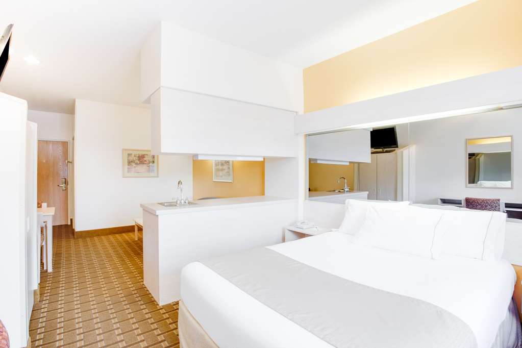 SureStay Hotel by Best Western Christiansburg Blacksburg - photo 7