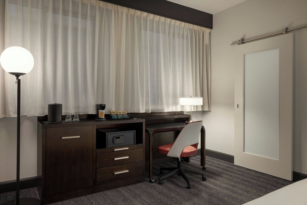 Courtyard by Marriott San Francisco Union Square - photo 23