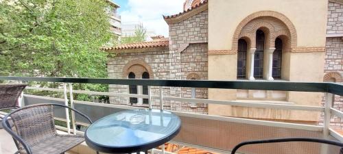 Lovely apartment in Acropolis museum — 4-Star Luxury Hotel in Athens, Greece
