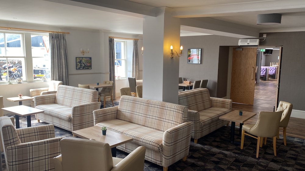 Caledonian Hotel — Ullapool — photo 3