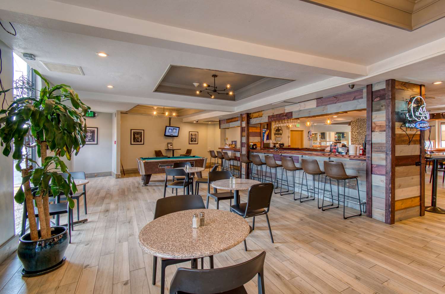 Clarion Hotel Denver Central - photo 13