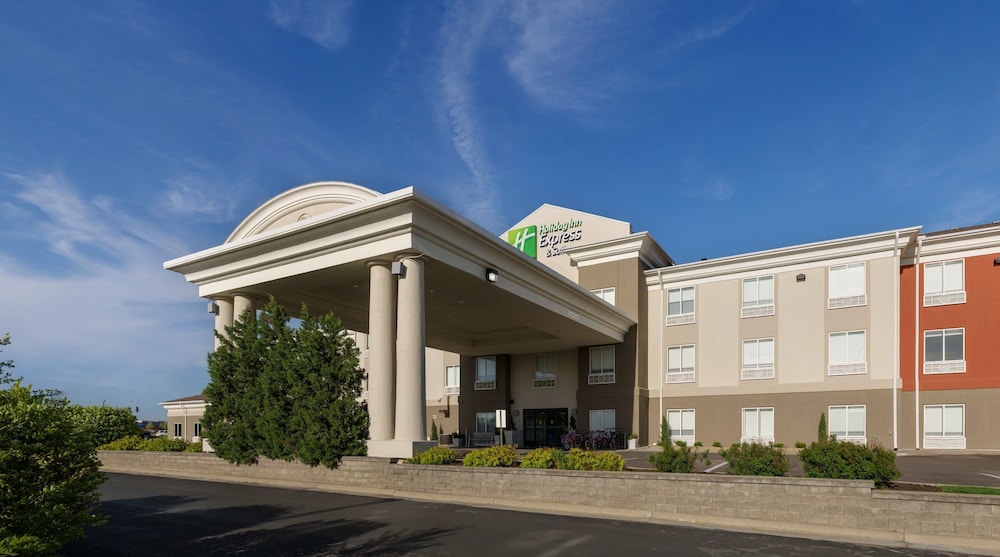 Holiday Inn Express & Suites Lawrence by IHG in Lawrence, United States