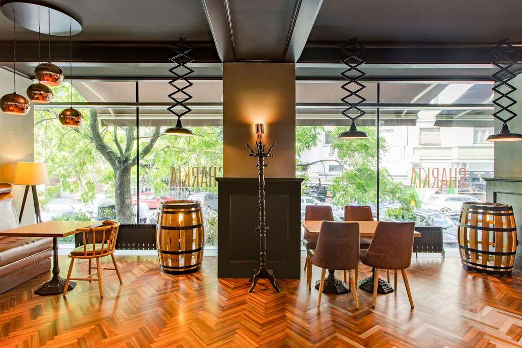 מזון ומשקאות