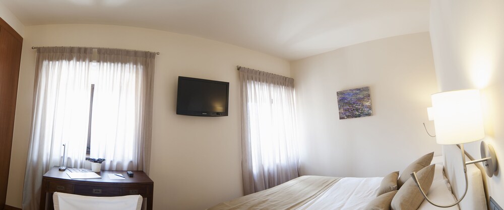 Hotel Mas Falet 1682 — Calonge — photo 3