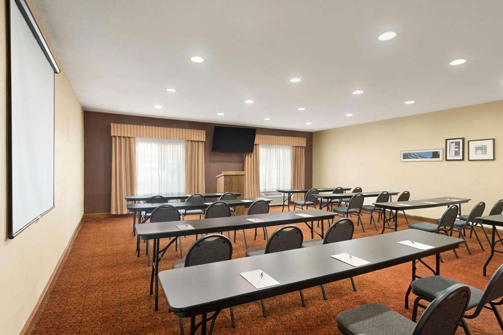 Country Inn & Suites by Radisson Topeka West KS - photo 44