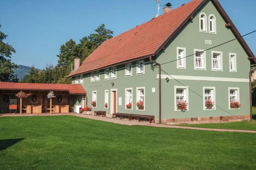 Stovka Božanov in Hradec Kralove, Czech Republic